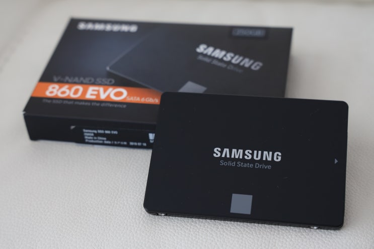 [삼성전자 올인원 PC SSD 업그레이드하기 : 준비물] SSD 860 EVO 250GB + TK-ST01 (USB3.0-SATA 컨버터)