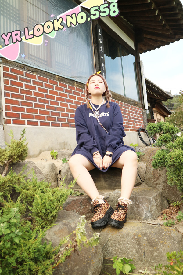  패션블로거 YR LOOK 558 데일리룩 / 쿨내나는 스웻미니원피스로 간절기룩 완성