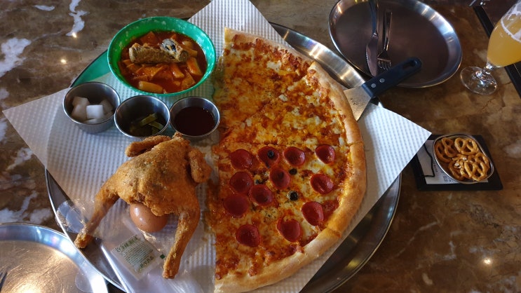  서현맛집:) 출입문이 어디있어? 자판기가 문이야! "피맥컴퍼니"