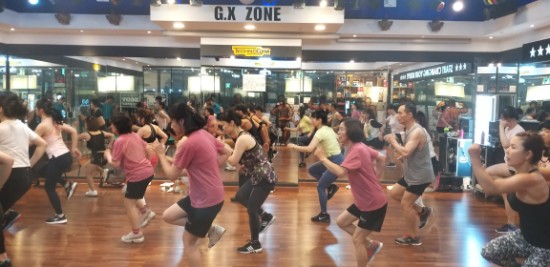 삼산동헬스장 테크노짐헬스클럽 부관장님 수업 에어로빅 다이어트댄스 삼산동헬스장 테크노짐헬스클럽 부관장님 수업 에어로빅 다이어트댄스