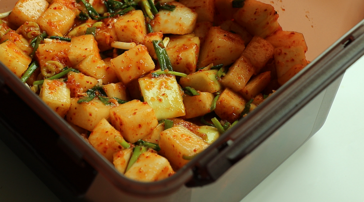  깍두기 담구는법 가을무로 맛있게 만들어 봤어요 :)