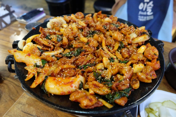  자꾸 생각나는 홍대 맛집