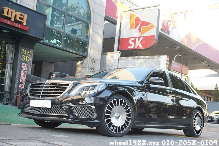  벤츠S350 마이바흐 S560 스타일 20인치 휠 장착기.