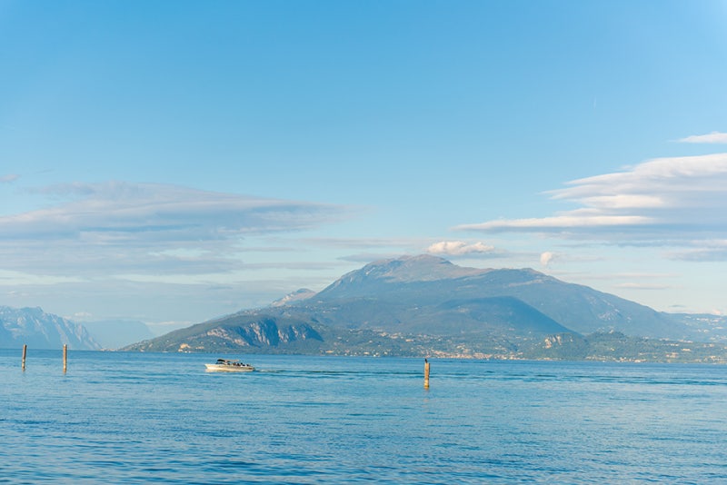 이탈리아 여행] 호수 3대장 가르다호수에 있는 가장 예쁜 마을 시르미오네 Sirmione : 네이버 블로그
