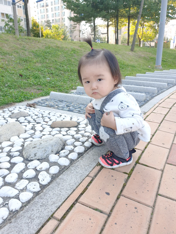  아기외출!! 매일 나가는 아기산책 시간이 돌아왔어요