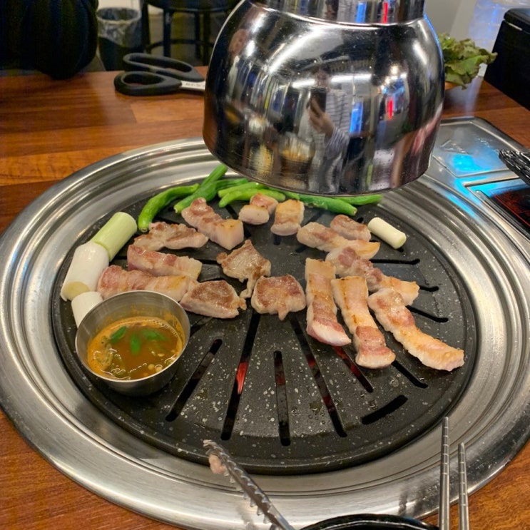  육즙 가득한 왕십리 숙성고기 추천 " 고깃집 왕고을 "