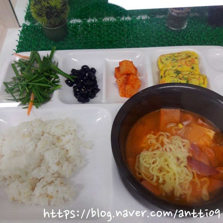  건강 식단 - 사골부대찌개