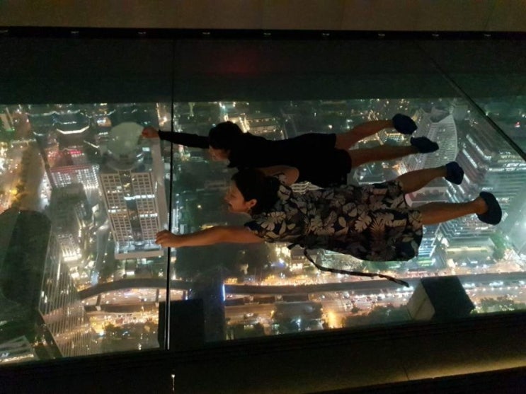  킹파워마하나콘 야경이 제일 짜릿해!
