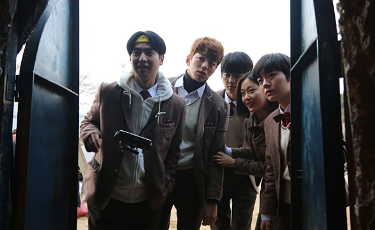  미스터리 영화 속닥속닥 리뷰