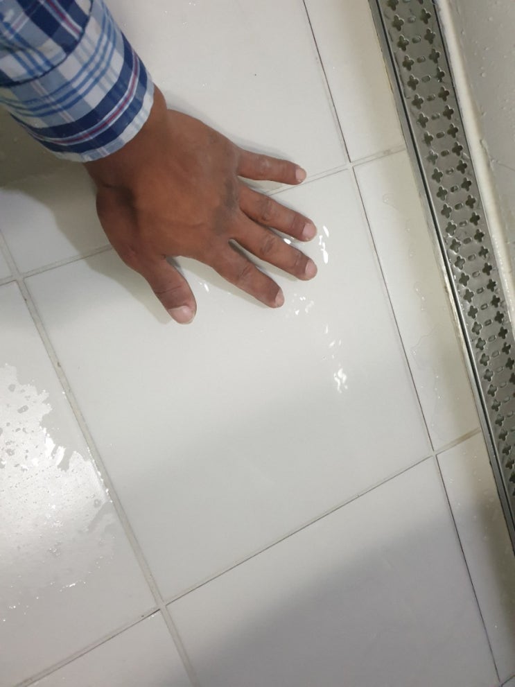  만석웰카운트아파트  타일바닥재시공