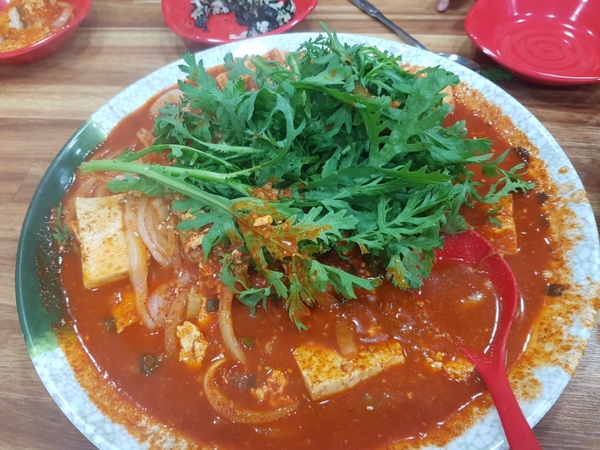  [대전] 복수분식 - 두부두루치기, 얼큰이 칼국수 (아기의자O)