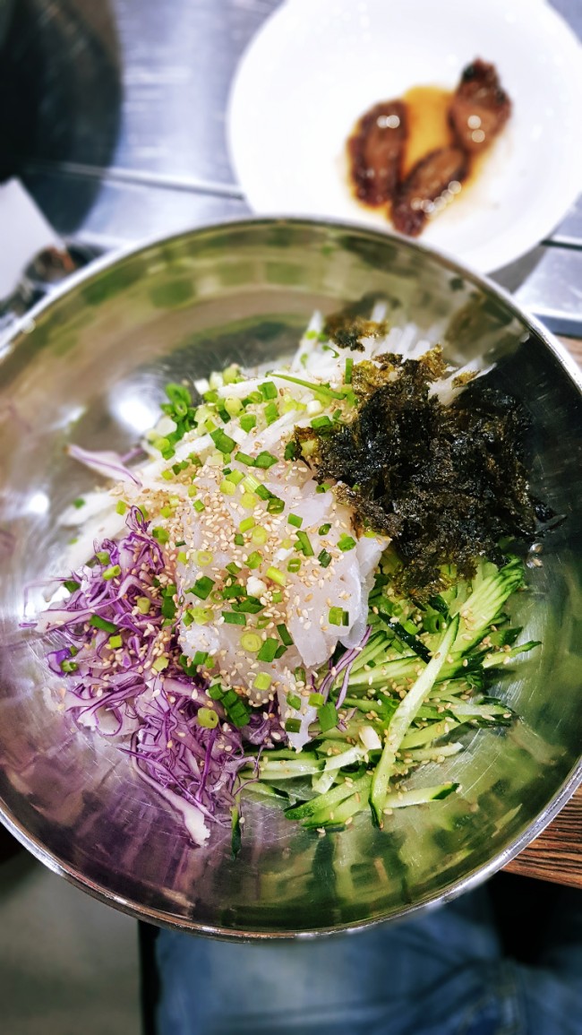  광안리 맛집 명품물회 먹고 해수욕장 거닐기 좋은 계절
