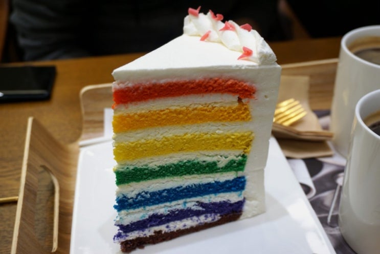  별내 맛집 블레스롤 별내카페거리점 달콤한 무지개케이크