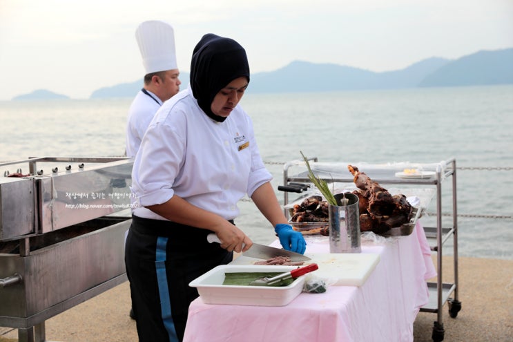  코타키나발루 맛집 바베큐에 멋진 선셋을 볼수 있어요