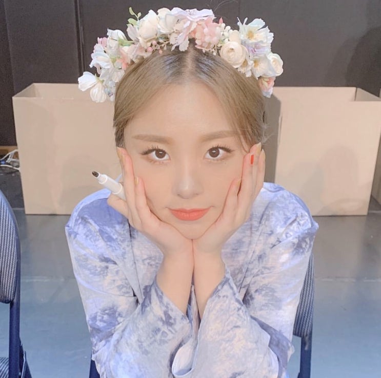  마마무 휘인 나이 키 몸매 노출 성형 쌍수 건강 퀸덤 인스타
