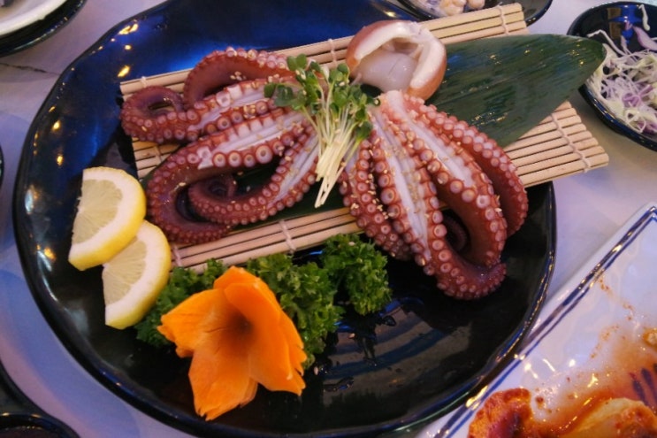  당감동 맛집 가격 저렴하고 양 많고 맛있는 당감동 신상맛집 [일취어장] 통우럭매운탕, 모듬생선구이, 통문어숙회 먹고 왔어요!!