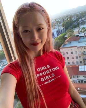 자유인 설리에 대한 사회적 타살과 악의 평범함 자유인 설리에 대한 사회적 타살과 악의 평범함