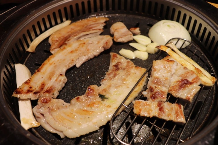  전주 효자동맛집 '고기그리고맛있는 솜씨' 숙성 항아리삼겹살과 돼지꼬리? 소금구이 맛있는 곳~