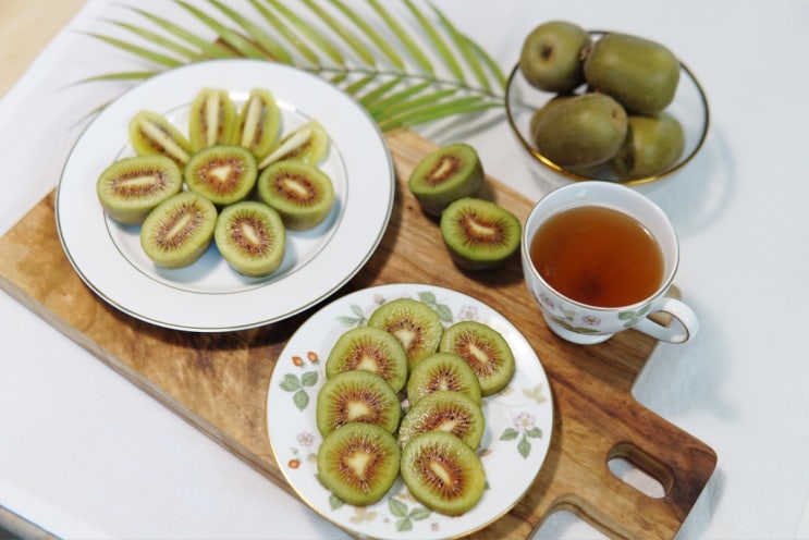 제주 레드키위 고당도라 달콤하니 맛나! 껍질도 먹어요^^