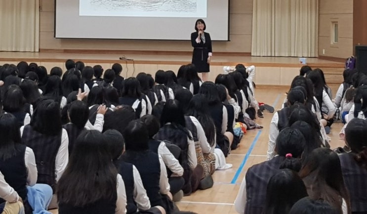  정인평생교육개발원 대표 최혜경강사 목포여자고등학교로 흡연은 질병 금연은 치료!금연교육