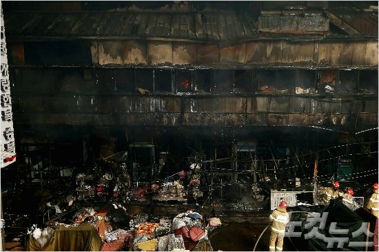 전통시장 화재 대비 취약…보험도 안들어