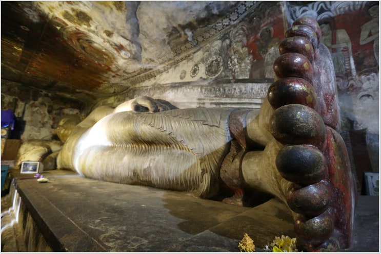  [스리랑카 여행]Day8 담블라...황금사원(Golden Temple of Dambulla)