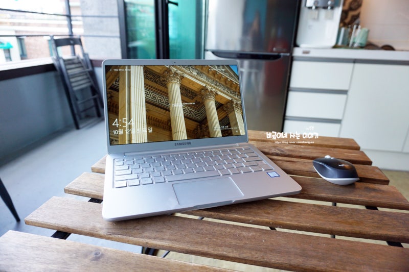 삼성 노트북9 always 13인치 NT930XBV-A58A 윈도우10 설치 쉽다
