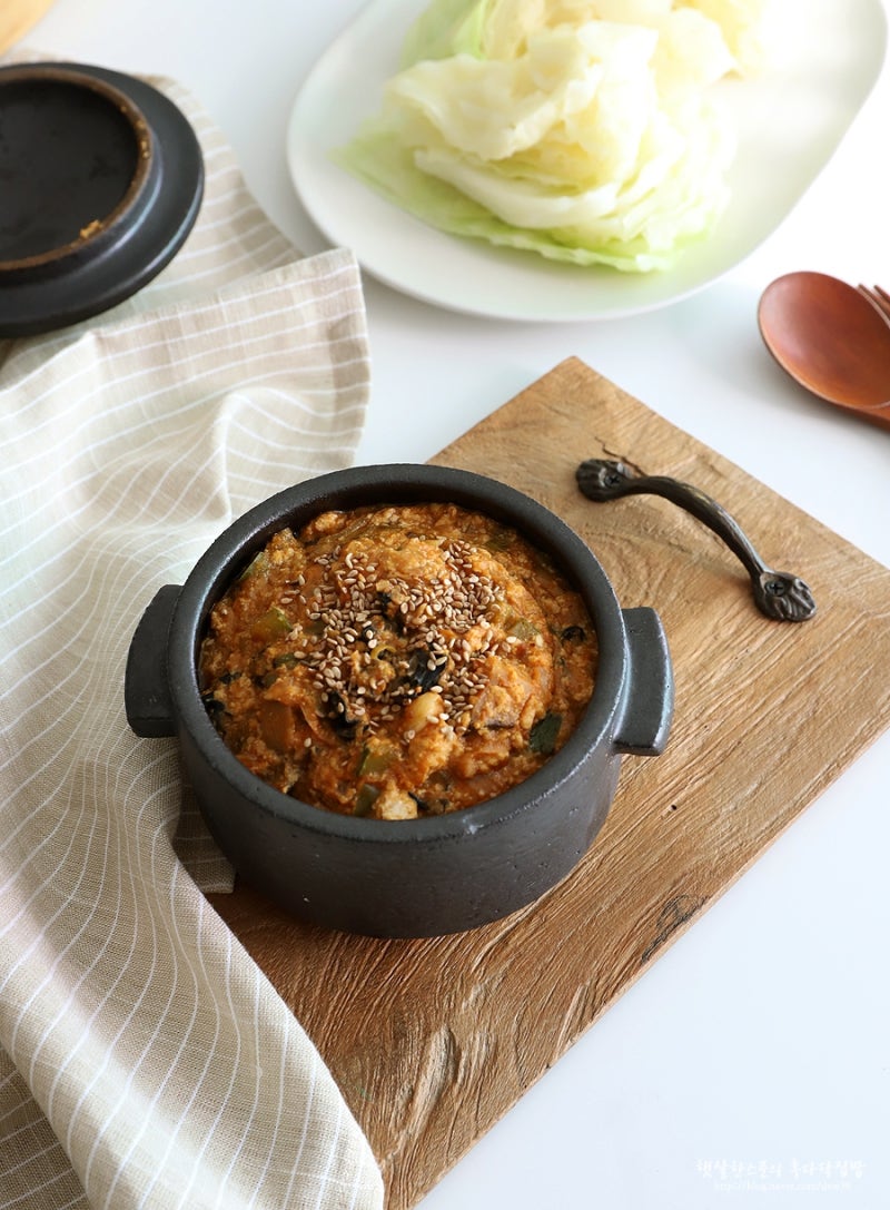 [요즘 집밥] 우렁이 된장 삼각 양배추쌈 레시피 5