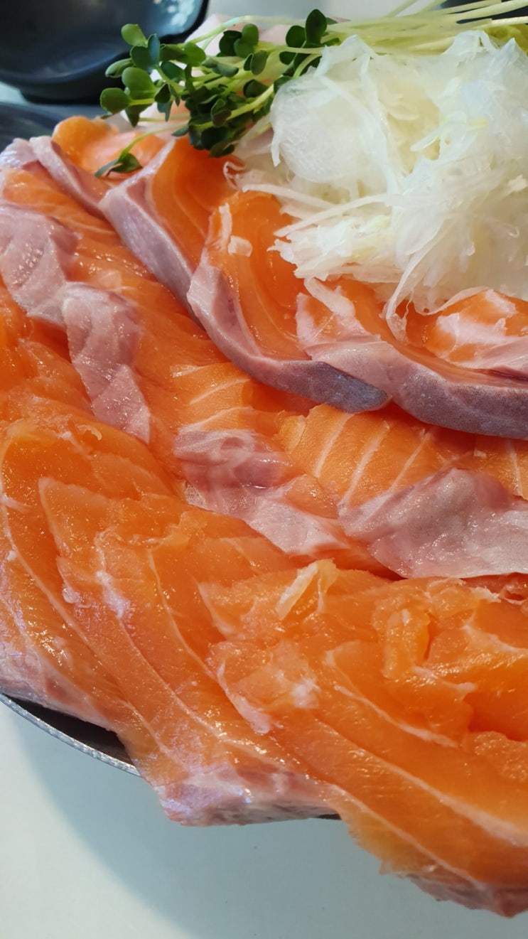  일산 연어상회 일산라페스타점 연어만 맛집 다른건...