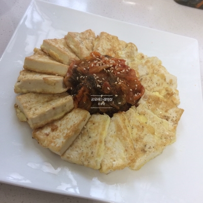  탈모에 좋은 음식 두부부침과 볶음김치 레시피