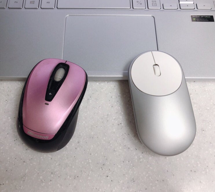  <샤오미 무선 블루투스 미 마우스(MiMouse)> 개봉 후기: 애플 감성 그리고 실버는 삼성노트북이랑 깔맞춤 가능•.•