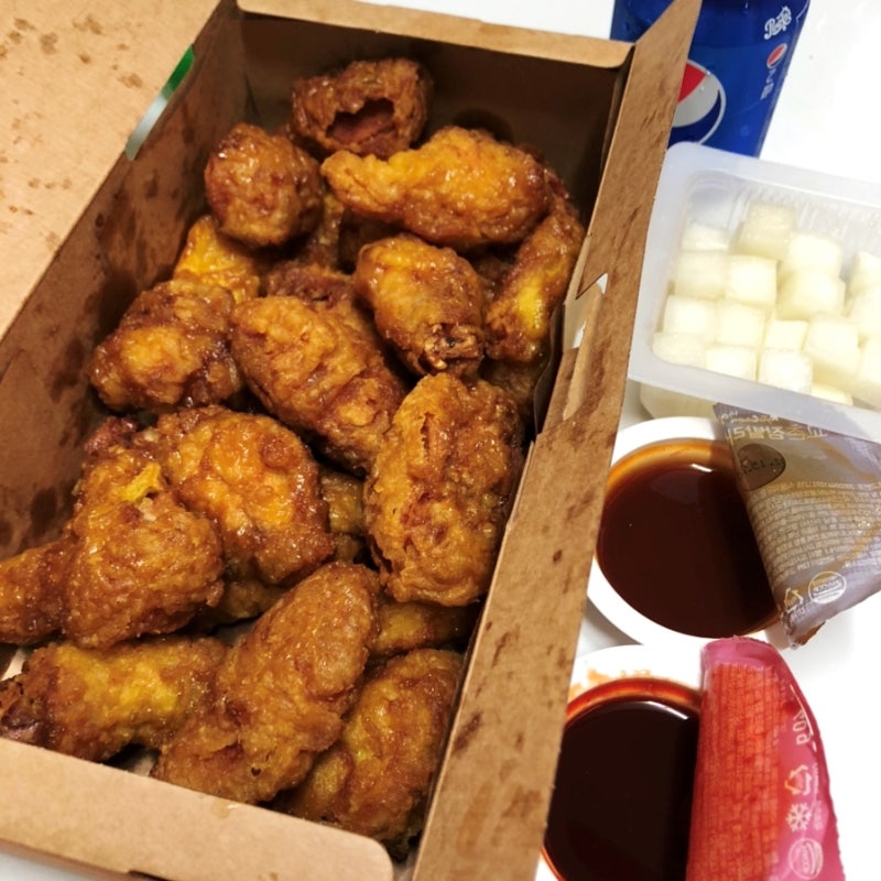 교촌치킨 허니콤보 잠발라야소스 레드디핑소스 찍어 먹어봤니? : 네이버 블로그 교촌치킨 허니콤보 잠발라야소스 레드디핑소스 찍어 먹어봤니? : 네이버 블로그