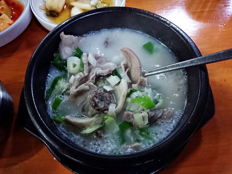  서울 천왕동/천왕역 '태기산더덕순대' 토종순대국