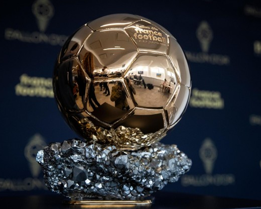  2019 발롱도르 후보 30인 명단 발표 by France Football (손흥민)