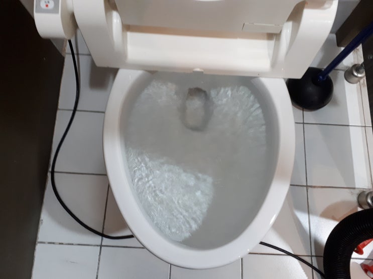  인천 부평 변기 막힘 물티슈 때문이었네요!