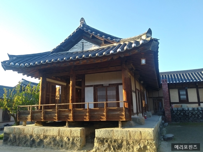  서애 류성룡 생가에서 너울지는 상념에 허우적대다..