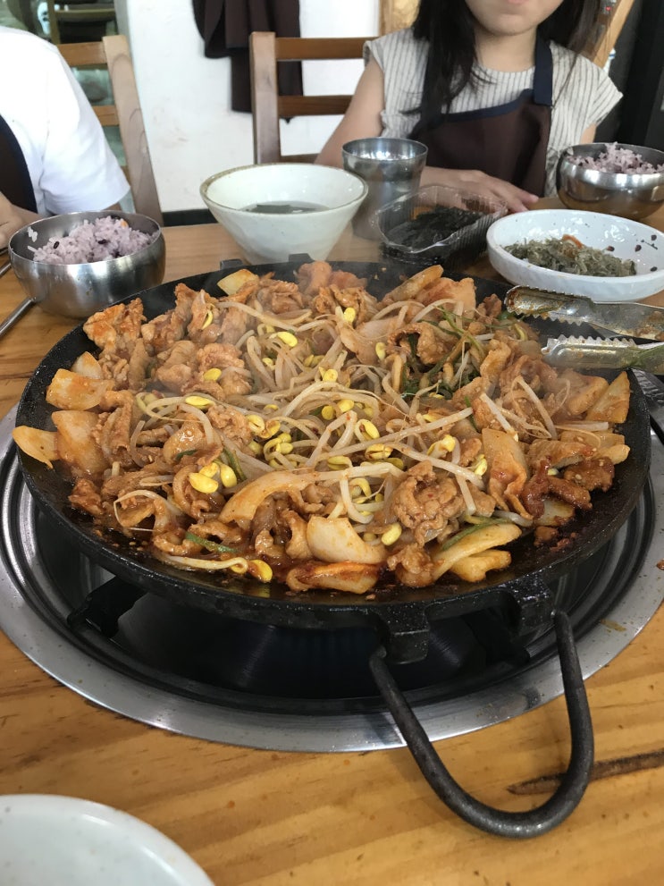  [제주 2019] 성산흑돼지두루치기 행원점: 지나가다 들어가 본 구좌읍 두루치기집, 근데 맛있다