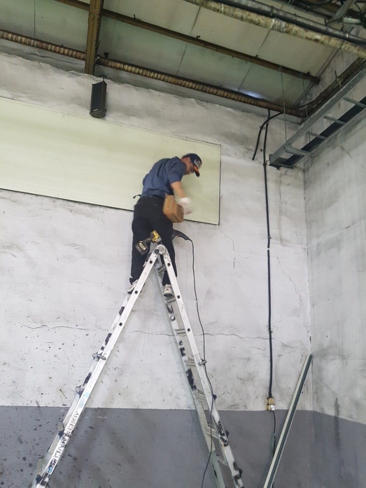  경산판넬 경산판넬칸막이 경산판넬가데기 경산판넬창고 경산판넬지붕 경산조립식판넬 경산샌드위치판넬