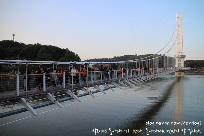  충남 예산 예당호 출렁다리 - 예산장터 삼국축제에 갔다가 몸도 출렁출렁, 마음도 출렁출렁