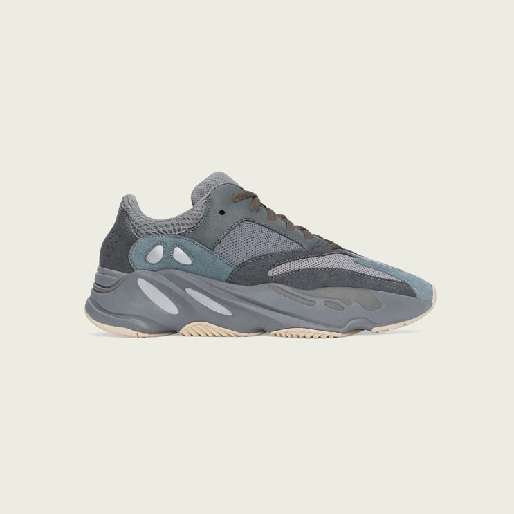  이지 부스트 700 틸 블루 Yeezy Boost 700 Teal Blue 발매 정보 및 11월 발매 일정