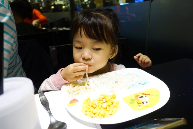  의정부동맛집 연어 신메뉴 출시! 놀이방도 있는 수사
