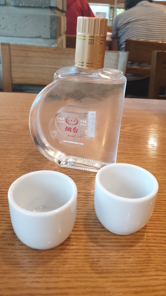  중식엔 고량주 한잔
