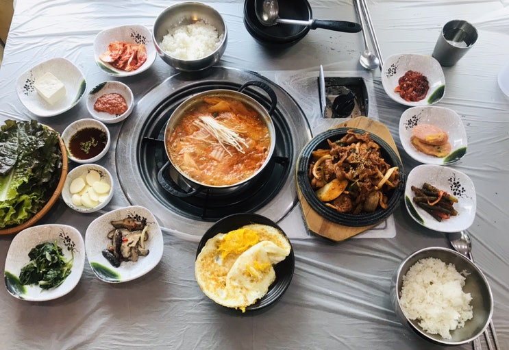 [여수/선원동] 김치찌개와 두루치기가 맛있는 "어매김치찌개"
