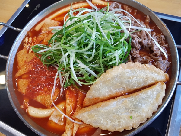  굴포천 청년다방 청년떡볶이가 생각나~