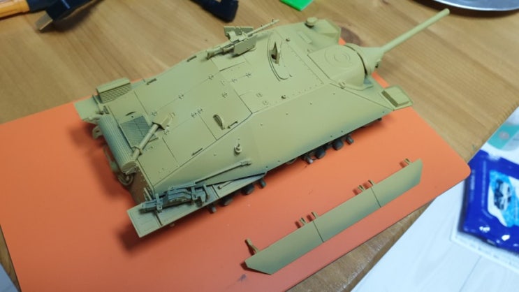 [도색] Academy Hetzer 아카데미 헤쳐 초기형 (다른버전)