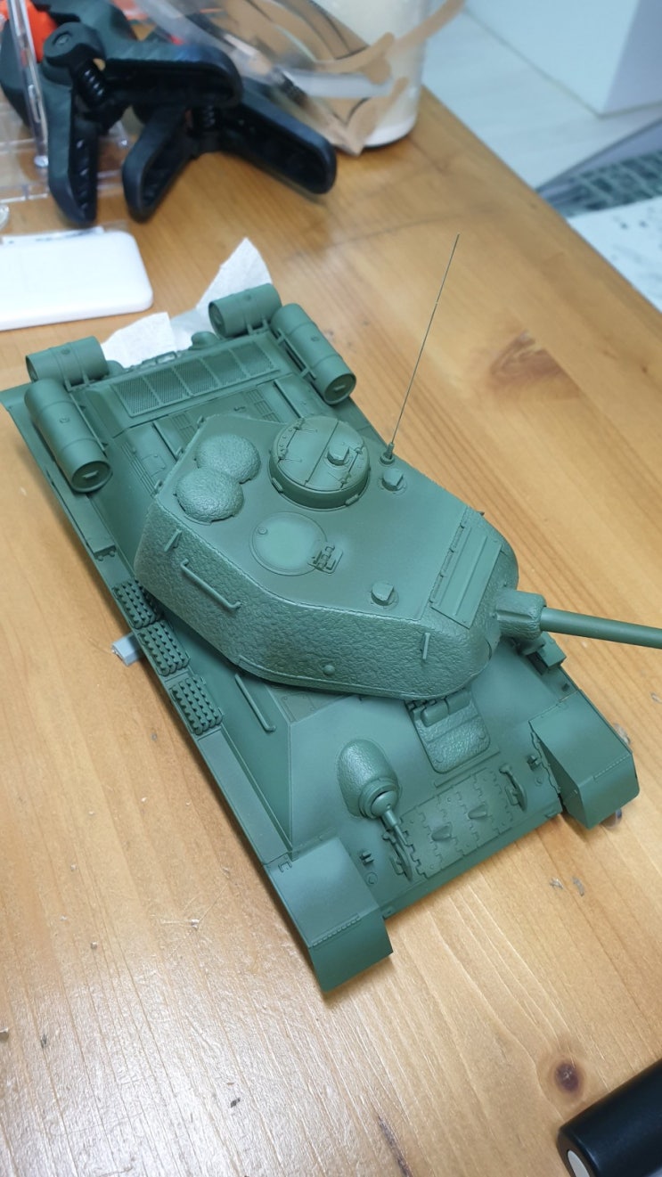  [기본도색~웨더링] Academy T-34/85 No.112 Factory 02 (아카데미 T-34/85 112공장형)