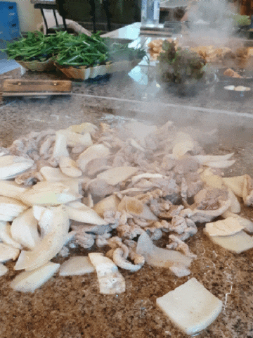  용인 황금누룽지돌판오리, 가족행사로 제격!