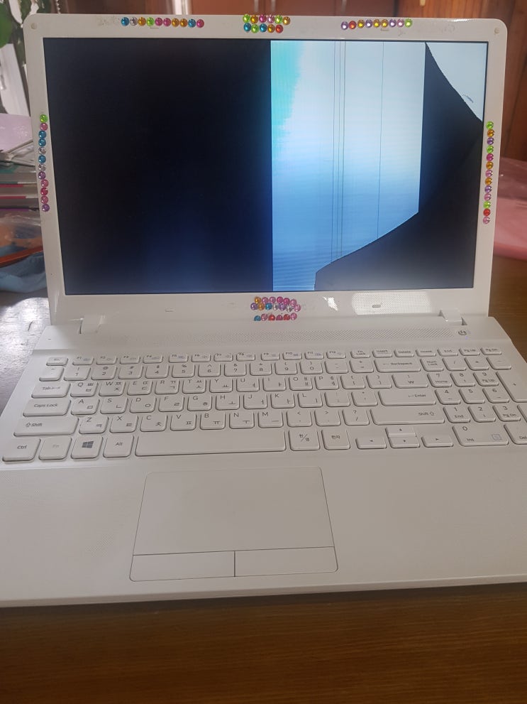  <노트북과컴퓨터>삼성 노트북수리 NT270E5K 액정교체 부산 사상출장AS