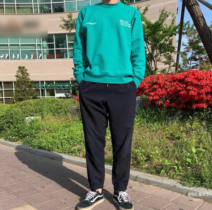  무난하면서 독특한 맨투맨[페이브먼트] 비바스튜디오 크루넥 + 착용샷/ 가을/남자 맨투맨/CODE CREWNECK