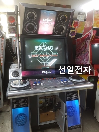  이지투아케이드 이볼브 EZ2AC Evolve